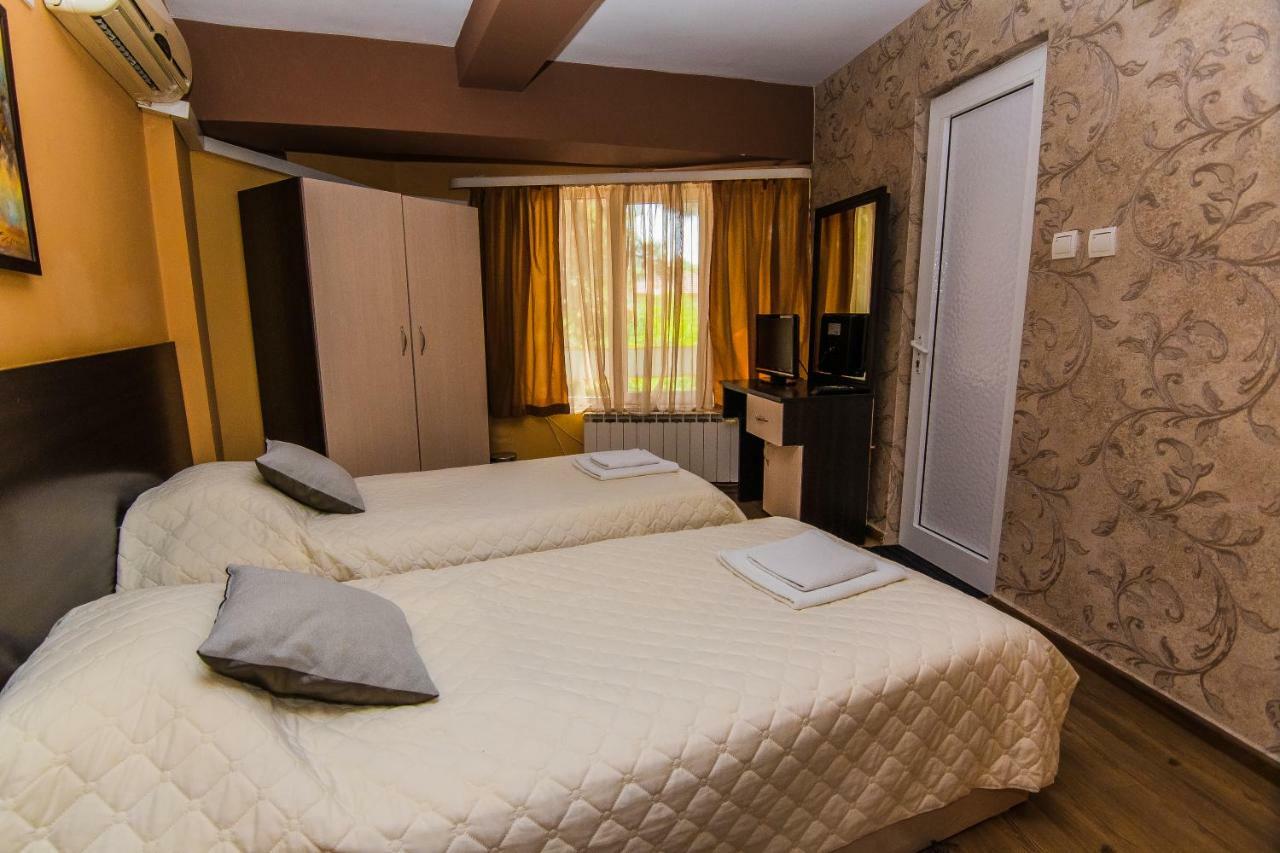 Vida Family Hotel Vidin Buitenkant foto