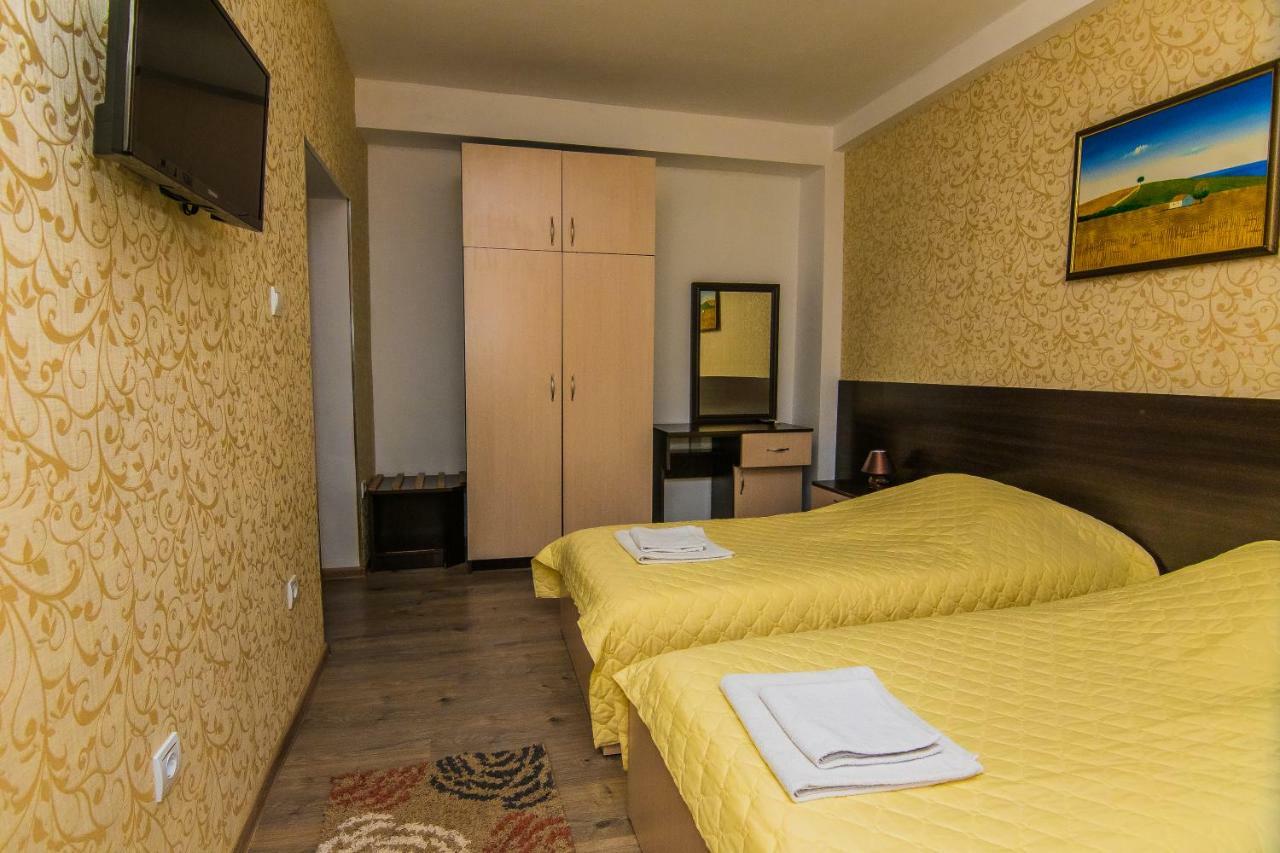 Vida Family Hotel Vidin Buitenkant foto