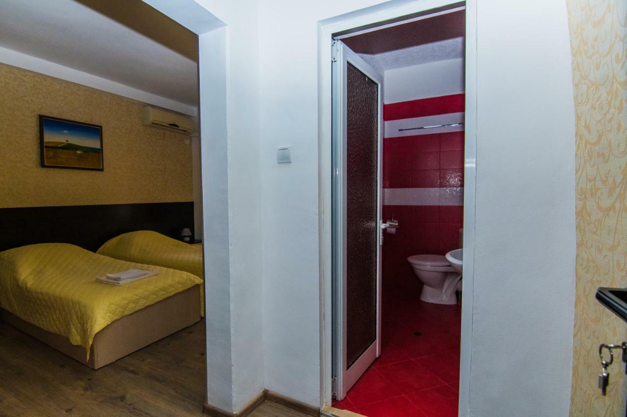 Vida Family Hotel Vidin Buitenkant foto